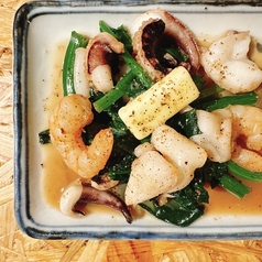 イカ下足バター炒め