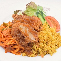 チキンカツのトルコライス
