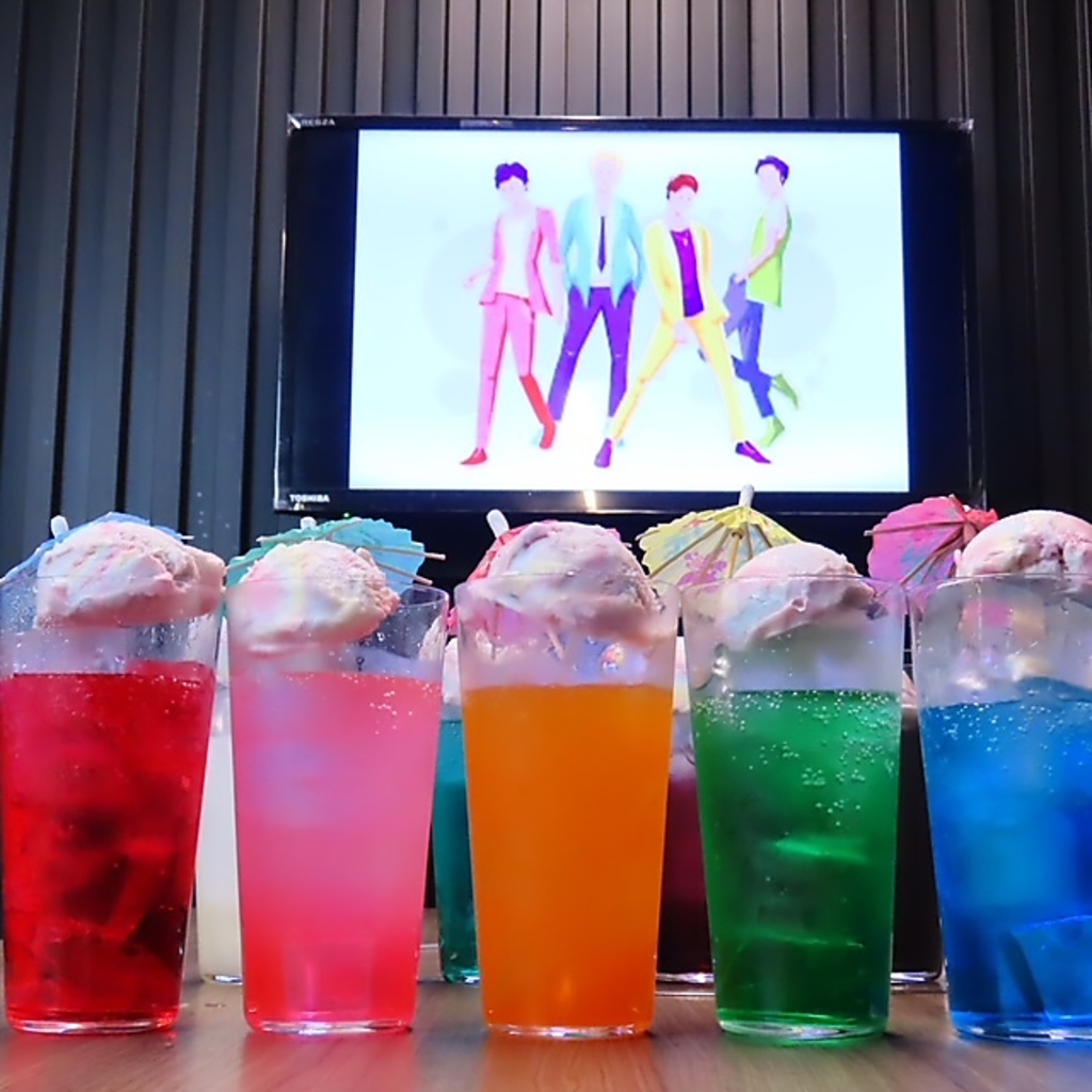 あなたの推し色のドリンクは？