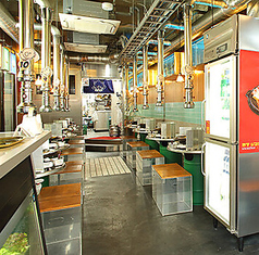 少人数から大人数まで対応可能な席をご用意。様々なシーンでご利用いただけます!