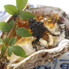 夏を食べよう！岩牡蠣や鮎など夏の味覚を味わおう！の写真
