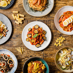 ピッツァorパスタと前菜、サラダ、ドリンクのお得ランチ