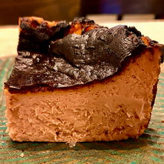 イチゴのバスク風チーズケーキ/いちごのチュロス