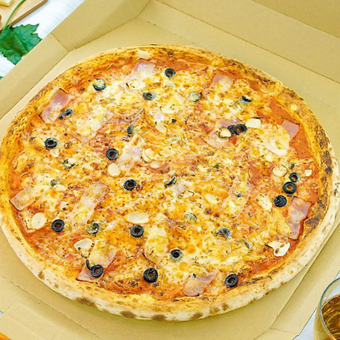 NY発祥の薄生地ピザが自宅でも楽しめるお店！