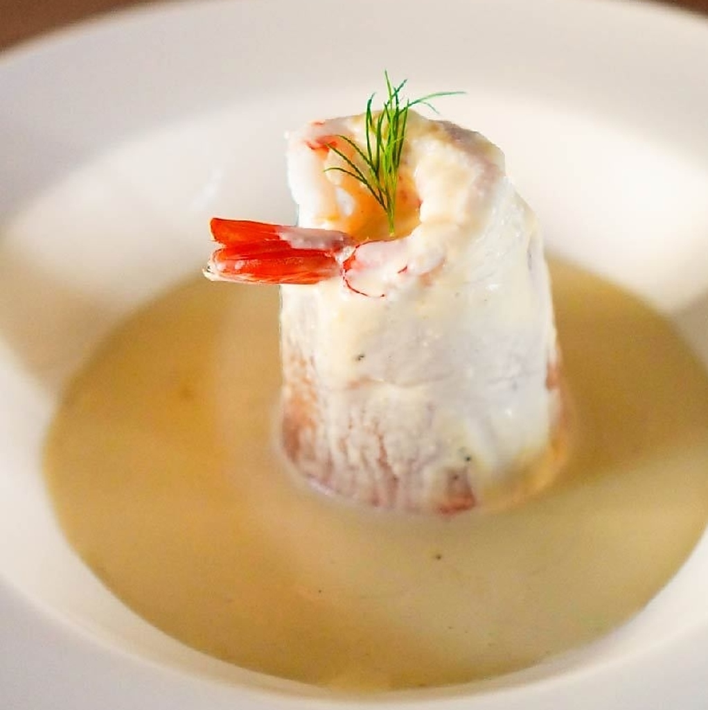 大人数のご宴会に最適な当店の自慢料理をふんだんに盛り込んだ絶品のコースもご用意いたしております