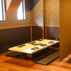 4名様、6名様の座敷席をご用意。