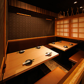 木の素材をベースに使用したぬくもりある店内です。最大60名様までのご宴会が可能ですので人数やご予算等のご相談はお気軽に当店までお問合せください！団体様必見のクーポンなどもご用意しております！