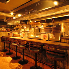 立ち飲みOK!!仕事帰りのサクのみや二次会利用にも♪ドリンク390円から★