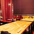 5名様以上からご予約いただける、暖簾で仕切られた個室もご用意。最大12名様までお入りいただけます！