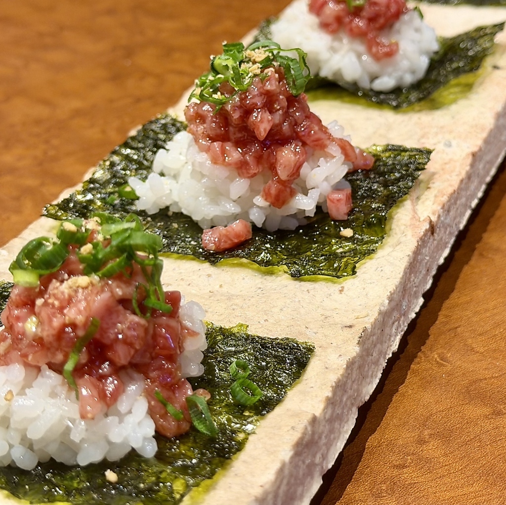 お肉だけじゃない！冷麺、ビビンバ、スープなど締めものも充実しています♪
