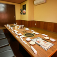【12名様完全個室掘りごたつ席×1卓】最大12名様までご利用いただける完全個室掘りごたつ席をご用意。会社の食事会や接待、親しい仲間との集まりに最適です。周囲を気にせず、落ち着いた空間で極上の焼肉を心ゆくまでお楽しみください。