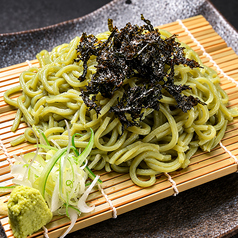 おろしわさびと葉わさびの茶そば