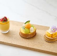 Courtyard Cake