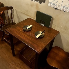 2名用のテーブル席もございます！友人同士のお食事や女子会にもオススメです☆お問い合わせお待ちしております◎