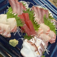 刺身盛合わせ2,420円（税込）/チョイ盛1,375円（税込）