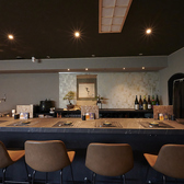 【全席喫煙OKです】加熱式煙草はお席でそのままお楽しみいただけます。お食事の合間や食後のひとときに、お煙草を嗜みながら日頃の疲れを癒していただけます。愛煙家のお客様にも優しい、リラックスできる環境です。