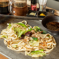 料理メニュー写真&nbsp;【人気No.1】ホルモン焼きうどんセット