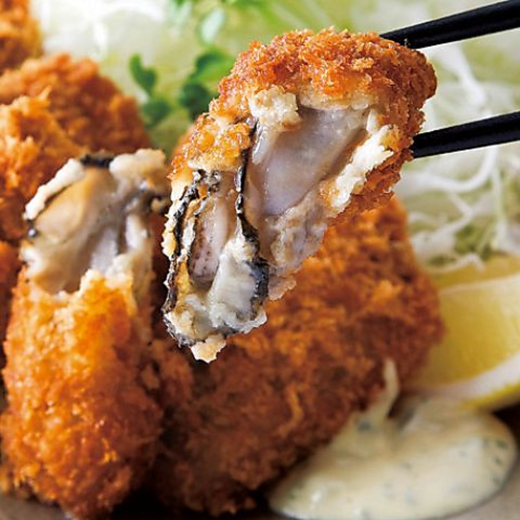 我らが地元！三陸産のプリプリでジューシーなカキフライ☆特製のタルタルソースをかけて召し上がれ◎
