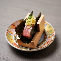 中トロたくあん手巻き