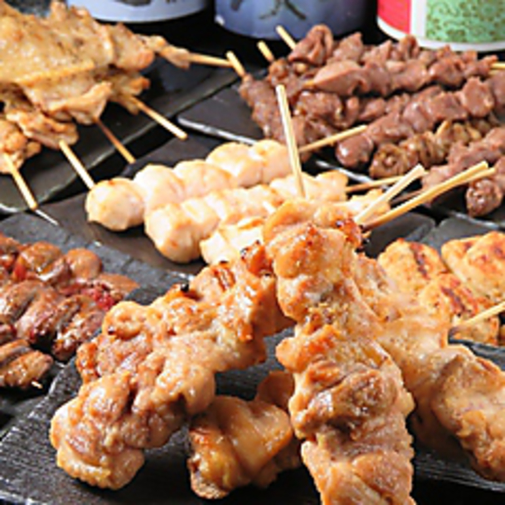 食べ放題の焼き鳥は当店人気メニュー！備長炭で丁寧に焼き上げる国産鶏の焼き鳥は病みつきに☆