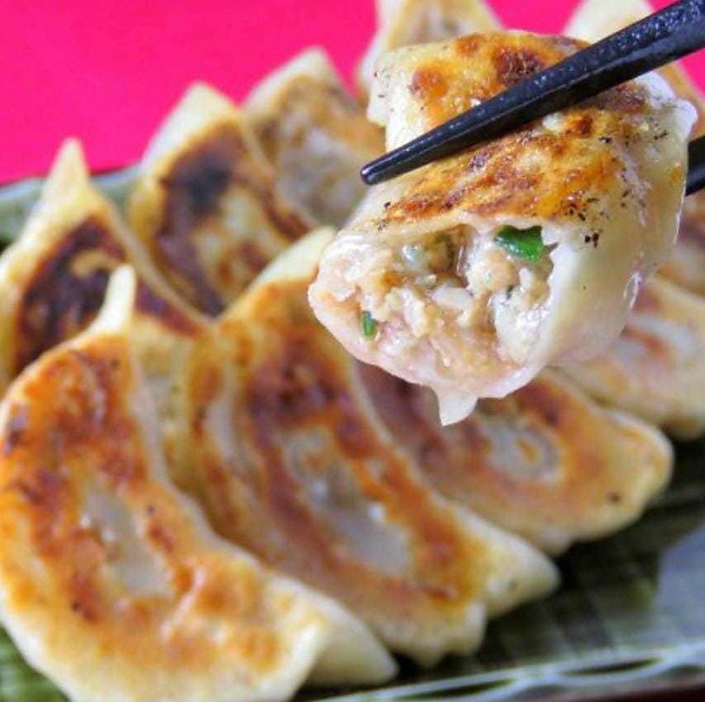 【ハッピーアワー】あご出汁焼き餃子(ニンニク無し)お値打ち価格に♪