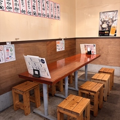 4名テーブル席は繋げて大人数でのご利用も可能です！