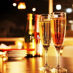 女子に人気のグラススパークリングワイン♪乾杯はこちでも♪