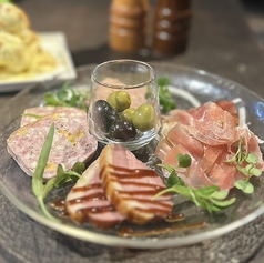 前菜の盛り合わせ