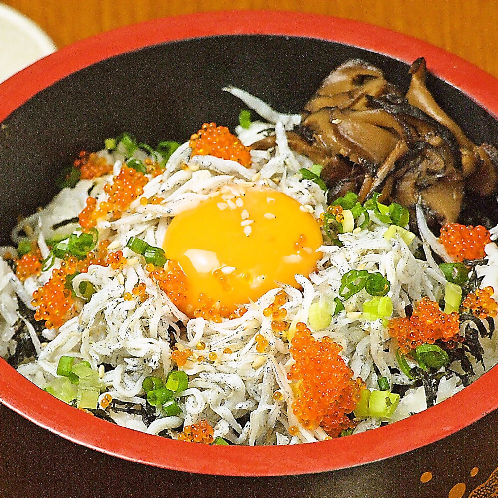 ◇釜揚げしらす丼◇しらすた～っぷり♪満足間違いなし！！