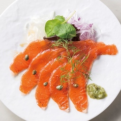 信州サーモンのマリネ