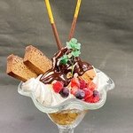 定食の後は、美味しいデザートはいかがでしょうか。一口アイスからハニートーストマウンテンなどなど