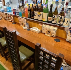 気軽に飲めるカウンター席です。