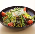 料理メニュー写真&nbsp;自家製和風ドレッシングのおまかせサラダ