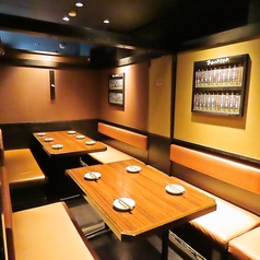 掘りごたつの個室をご用意!お仕事帰りでも、足の疲れを気にせずお食事をお楽しみいただけます♪人数等、お気軽にご相談ください。各種ご予約をお待ちしております!