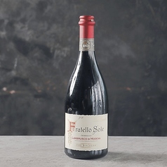 フラッテロ・ソーレ・ランブルスコ・セミセッコ（微発泡）