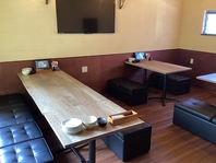 16名様まで可能な、広々としたテーブル席