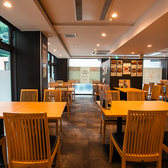 馬肉料理専門 かぶと馬 日本橋店の雰囲気3