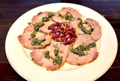 薄切りポルケッタの炙り　サルサヴェルデ　Porchetta con salsa verde
