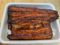 うなぎに合う付け合わせも充実