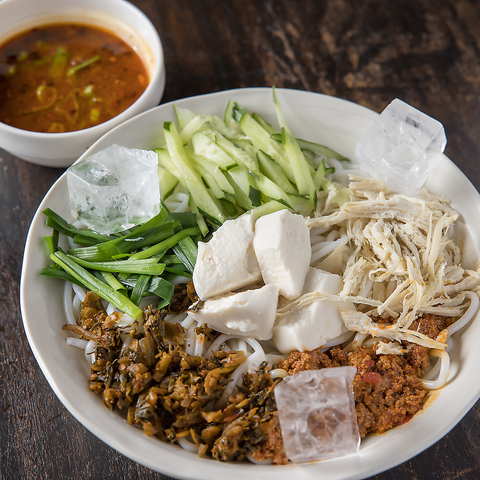 京都の情緒を残した空間で本格的な雲南料理をお楽しみいただける料理店