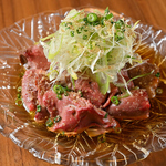 蝦夷鹿ローストビーフ。いわき駅近くで肉料理とお酒を楽しめる創作居酒屋。