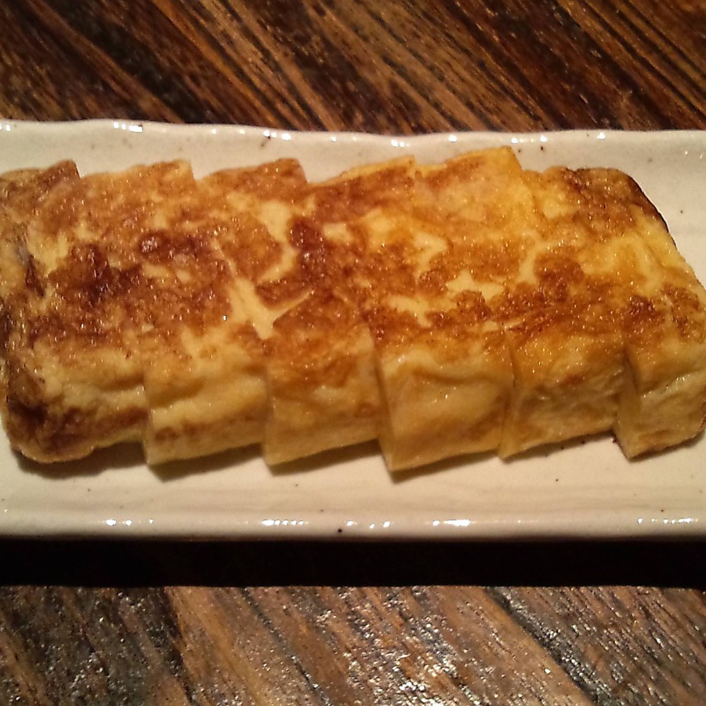 お酒と相性の良い料理を多数ご用意！仕事帰りのサク飲みや友人との飲み会にもオススメです◎