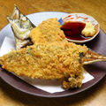 料理メニュー写真&nbsp;生姜醤油で食べる　まるごとアジフライ