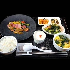 黒毛和牛カイノミ御膳が人気！