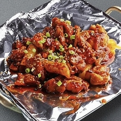 炒めヤンニョムチキン 麺添え