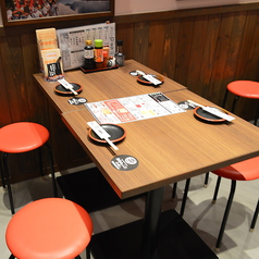 テーブル席です