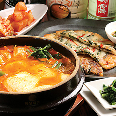 韓国料理居酒屋 マビの台所 南１条店の特集写真