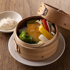 季節野菜のせいろ蒸し 蟹味噌マヨ