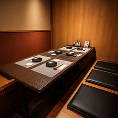 山陰郷土と地鶏　個室居酒屋　酒肴庵-SYUKOAN-出雲駅前店の雰囲気1