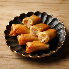 豚肉と野菜の春巻 2本660円(税込)/3本990円(税込)